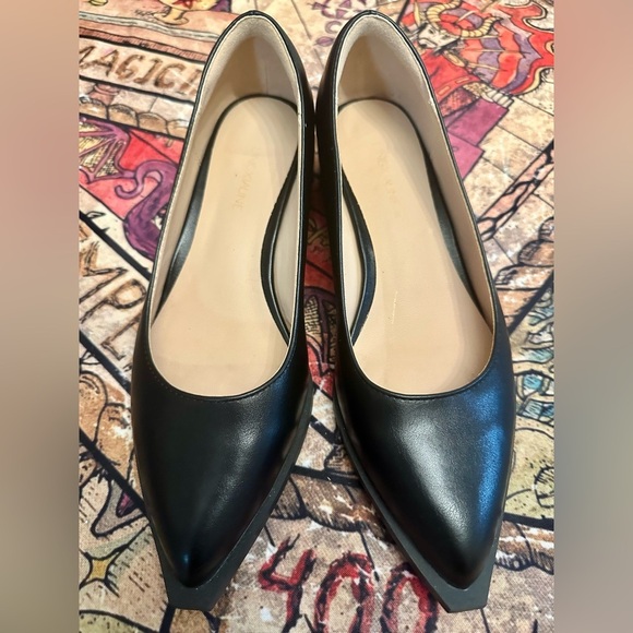 Black Kitten Heels with a Pop of Red Size 7 (but run big) - Picture 1 of 8